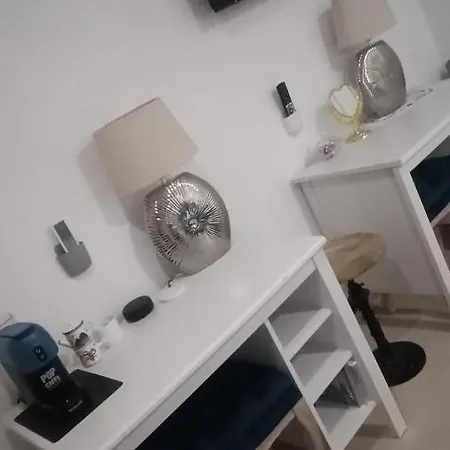 Apartament Tinnyhouse *