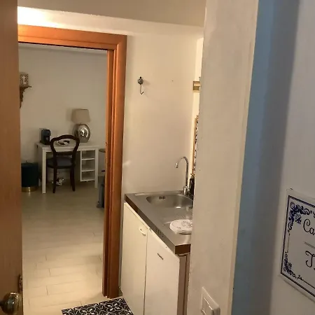 Tinnyhouse 아파트 *