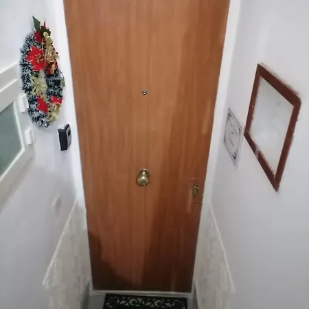 Tinnyhouse Napels
